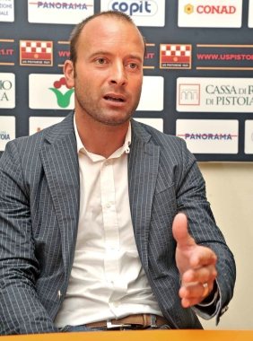 Alessandro Birindelli tecnico della Pistoiese Alessandro Birindelli tecnico della Pistoiese