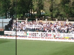 Il pubblico di casa omaggia Morosini, foto da lastampa.it