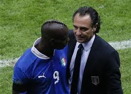 balotelli e Prandelli foto dal web