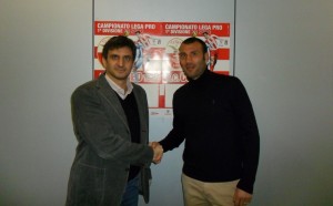 Loria con il Presidente del Cuneo Rosso (foto:cuneocalcio.it)