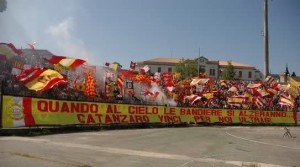 I tifosi del Catanzaro (foto:uscatanzaro.net)
