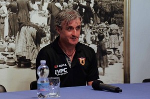 Guido Carboni, allenatore del Benevento in crisi di risultati (foto dalla rete)