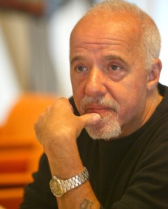 Lo scrittore Paulo Coelho (foto dalla rete)