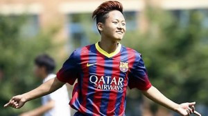 Lee Seung-Woo con la divisa del Barcellona  (foto www.bongdaplus.vn)