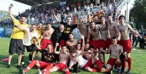 Un'immagine di festa del Castel San Pietro Calcio