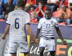 Pione Sisto festeggia il gol alla Repubblica Ceca durante l'Euro Under-21 (fonte foto www.fyens.dk)