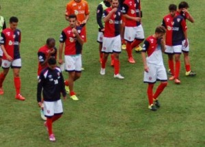 I giocatori del Campobasso al termine della gara col Chieti