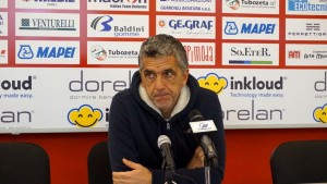 il mister del Forlì, Massimo Gadda