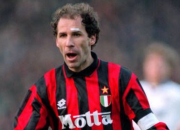 Franco Baresi con la maglia del Milan e la fascia da capitano