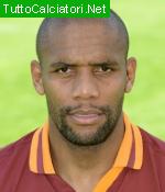 MAICON DOUGLAS SISENANDO